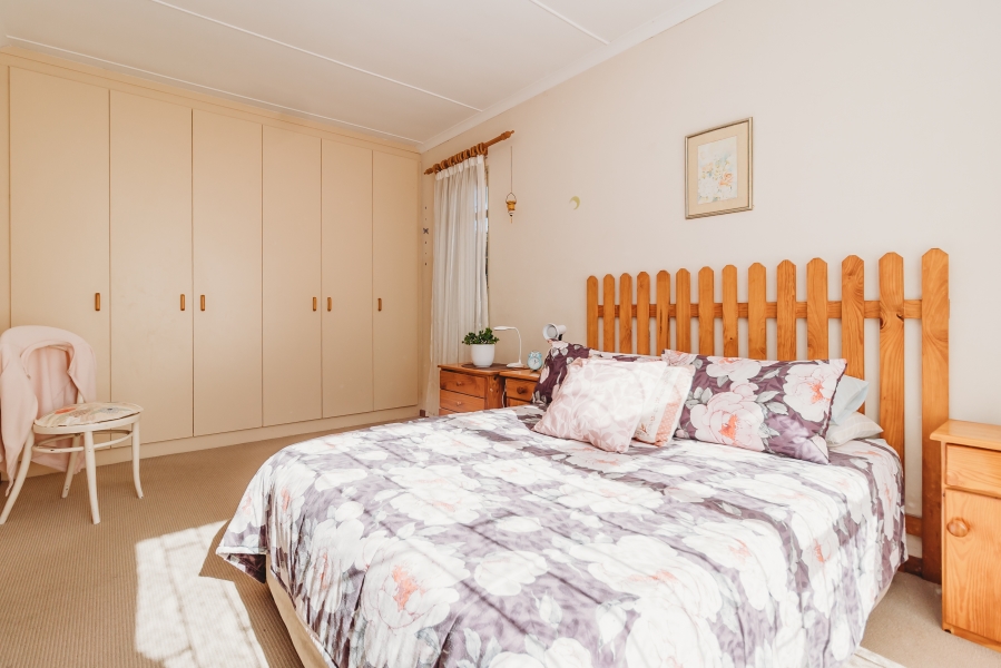 2 Bedroom Property for Sale in Denneoord Western Cape